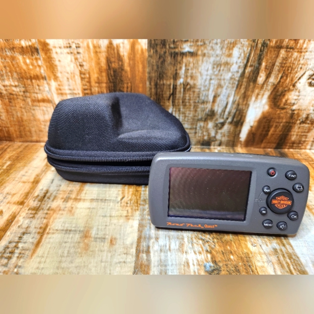 Garmin Harley Davidson Road Tech Quest Gps Head Unit & Case Only Euc - Picture 1 of 4